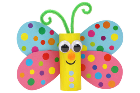 Mariposa fabricada con un tubo de cartón - Envases de cartón – 10doigts.fr