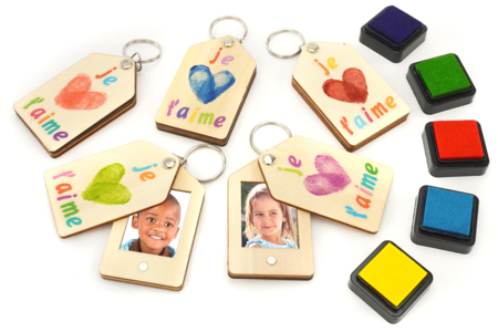 Photo Keychains and Fingerprint Imprints - 3 - Mother's Day Crafts - 10doigts.com - Mother's Day Crafts – 10doigts.fr