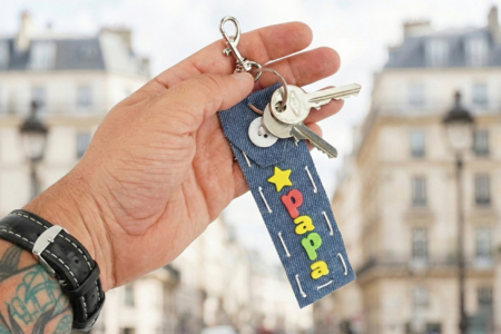 Jean Keychain Kit "DAD" - 6 Pieces - 1 - Keychains and Key Holders for Dad - 10doigts.com - Keychains and Key Holders for Dad – 10doigts.fr