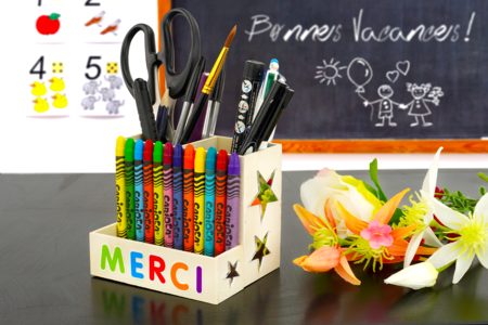 Pot Crayon Cadeau Maitresse Fin annee - Craft Activities for Teachers, ATSEM, AESH, Nannies... – 10doigts.fr