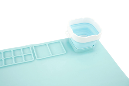 Silicone Painting Mat + Pot - 5 - Aprons and Protective Gear - 10doigts.com - Aprons and Protective Gear – 10doigts.fr