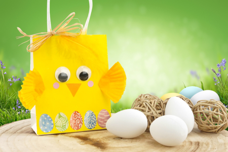 saco cesta pollito huevos pascua chocolates DIY - Actividades manuales DIY Pascua – 10doigts.fr
