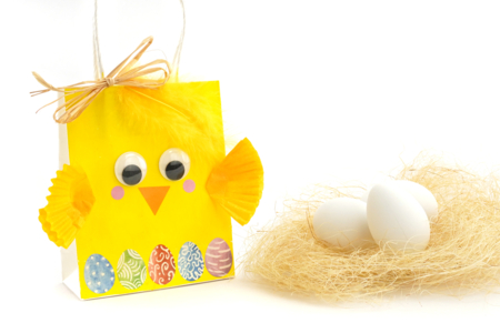 saco pollito huevos Pascua DIY niños - Actividades manuales DIY Pascua – 10doigts.fr