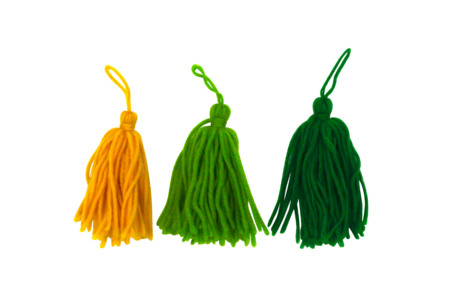 Set de 3 pompones largos de lana camaïeu verde y amarillo - Pompones para manualidades creativas – 10doigts.fr