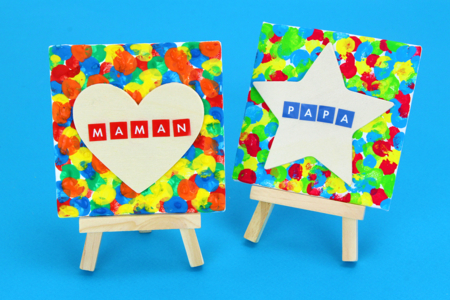 Easel Painting with Finger Paints - 4 - Craft Activities Painting: Creations for All Ages and All Desires - 10doigts.com - Craft Activities Painting: Creations for All Ages and All Desires – 10doigts.fr