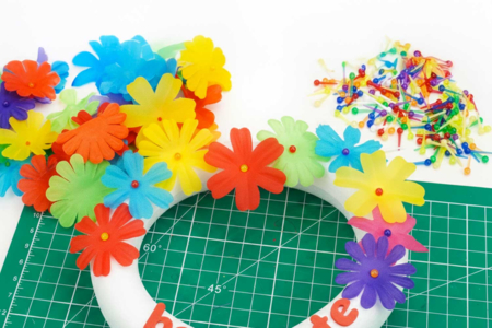 Flower Crown for Mother's Day - 3 - Mother's Day Crafts - 10doigts.com - Mother's Day Crafts – 10doigts.fr