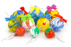Boules de Noël effet marbling - Boules de Noël DIY - 10doigts.fr - 2