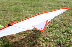 Cerf-volant à décorer - Une année créative : 365 activités créatives à réaliser - 10doigts.fr - 2