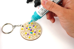 Kit llavero Mandalas en madera tutorial - Llaveros - 10doigts.fr