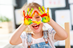 pintura manos niños - Pintura gouache con los dedos - 10doigts.fr