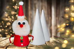 Papá Noel con cono de poliestireno - Figuras de poliestireno para decorar - 10doigts.fr