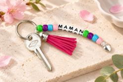 Portacarteles MAMAN - Kit de 6 portacarteles - Bijoux et porte-clés à fabriquer pour la fête des Mères - 10doigts.fr