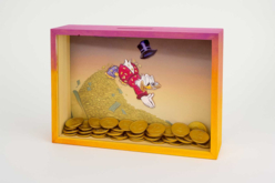 Wooden and Plexiglass Piggy Bank - 3 - Wooden Office Items - 10doigts.com - Objets en bois à décorer pour le bureau - 10doigts.fr - 2