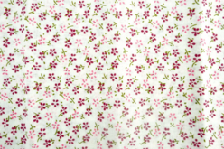 Red/Pink Floral Printed Fabric Remnant - 43 x 53 cm - 2 - Fabric Coupons - 10doigts.com - Fabric Coupons - 10doigts.fr