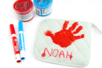 Oven Mitt with a Handprint - 2 - Mother's Day Crafts - 10doigts.com - Mother's Day Crafts – 10doigts.fr