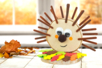 Hedgehog in a Pile of Leaves - 1 - Autumn Crafts - 10doigts.com - Autumn Crafts – 10doigts.fr
