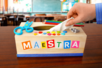 Caja de pañuelos: Maestra, Maestro, ATSEM, Canguro, AESH... - Cajas de madera – 10doigts.fr