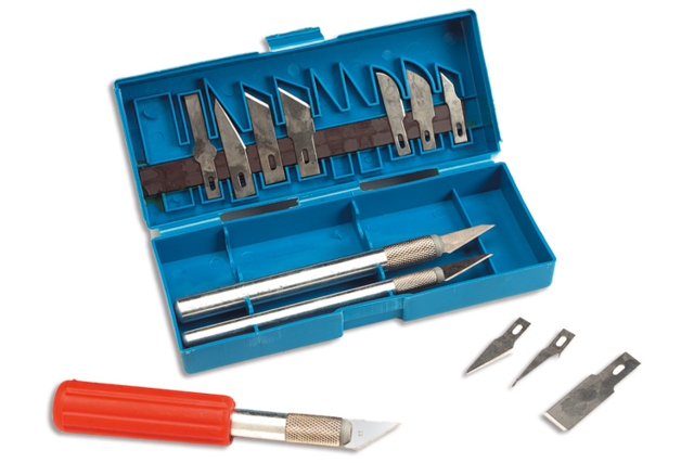 Set of 3 Cutters + 13 Assorted Blades - 0 - Cutters, Trimmers - 10doigts.com - Cutters, massicot - 10doigts.fr