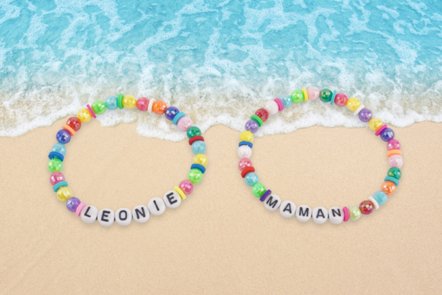 kit pulsera nombres mensajes - Maxi lots créatifs pour écoles et collectivités - 10doigts.fr