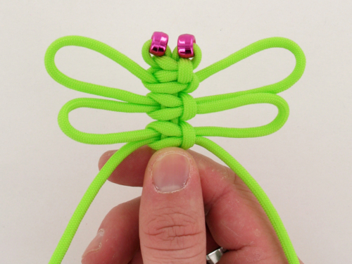 Llavero libélula en paracord