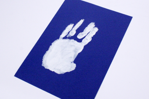 Conejo de Pascua huella de mano