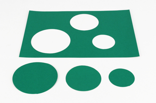 Pequeños árboles de papel