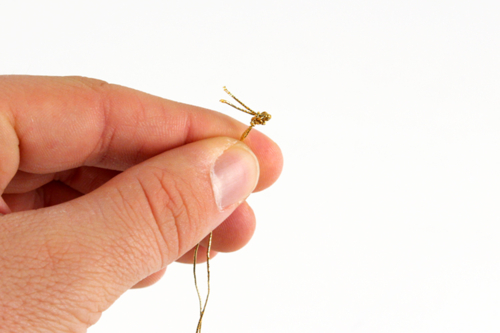 Pequeños árboles de papel