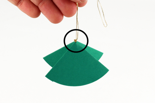 Pequeños árboles de papel