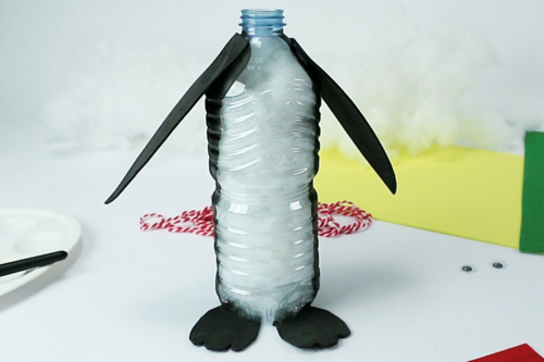 Fabricar un pingüino con una botella de agua