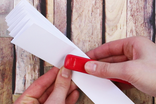 Conejito lindo de papel