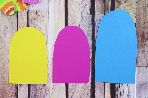 Pollitos de Pascua en su nido