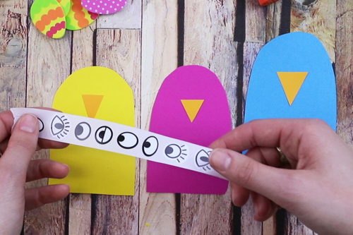 Pollitos de Pascua en su nido