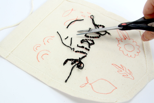 6- Corta los hilos - 