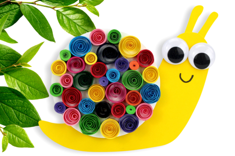 Caracol con tiras de papel quilling