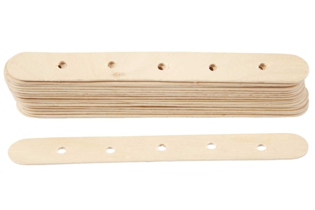 Wooden Sticks with Holes - 1 - Wooden Accessories - 10doigts.com - Accessoires en bois - 10doigts.fr