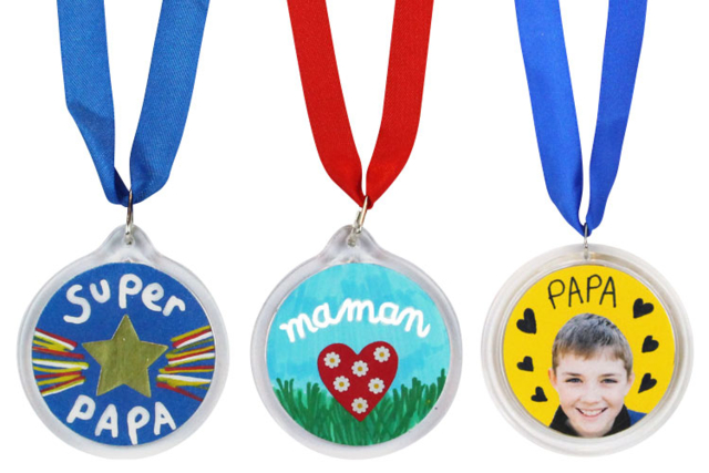 Customizable Medals - 6 Pieces - 1 - Transparent Plastic - 10doigts.com - Plastique Transparent - 10doigts.fr