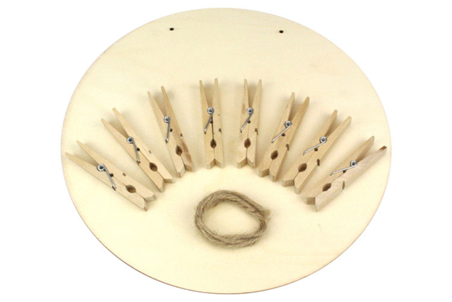 Wooden Sun Photo Holder Kit - 1 - Decorative Photo Frames - 10doigts.com - Cadres et clips photos : des supports uniques pour afficher vos souvenirs - 10doigts.fr
