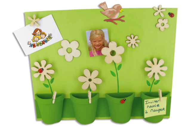 Natural Wooden Flowers - 8 Pieces - 1 - Raw Wood Decor - 10doigts.com - Décorations en bois brut : tranches et bois naturel déco - 10doigts.fr