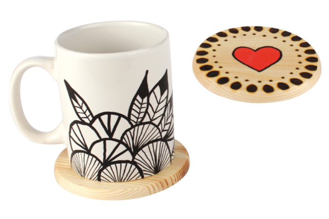 Round Wooden Coaster - 2 - Wooden Objects for the Kitchen - 10doigts.com - Objets en bois à décorer pour la cuisine - 10doigts.fr