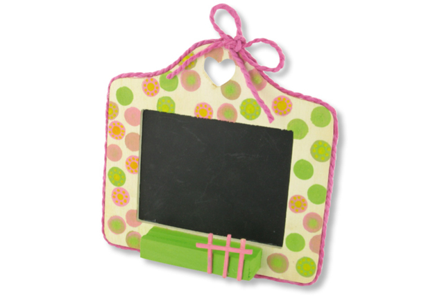 Heart-Shaped Slate Frame with Chalk Holder - 5 - Wooden Chalkboards - 10doigts.com - Ardoise en bois à décorer - 10doigts.fr