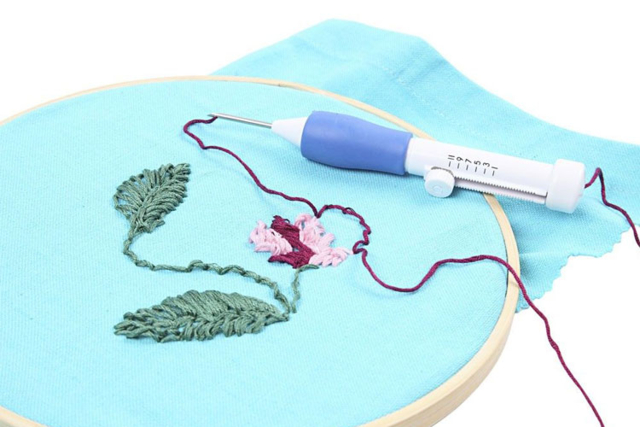 Automatic Needle "Punch Needle" - 2 - Needles and Hooks - 10doigts.com - Aiguilles et crochets - 10doigts.fr