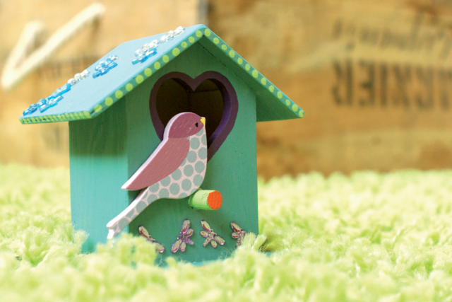 Decorated Wooden Sparrows - 8 Pieces - 7 - Painted Wooden Decor - 10doigts.com - Déco en bois peint - 10doigts.fr