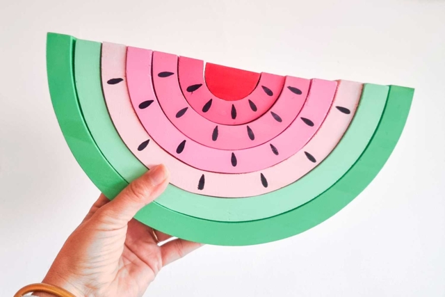 Arc-en-ciel en bois - 3 - Wooden Games and Toys - 10doigts.com - Jeux et Jouets en bois à décorer - 10doigts.fr