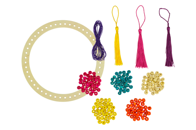 Dreamcatcher Kit with Beads and Pom Poms - 6 Pieces - 4 - Wooden Decorative Suspensions - 10doigts.com - Kits attrape-rêves : créez une décoration poétique unique - 10doigts.fr