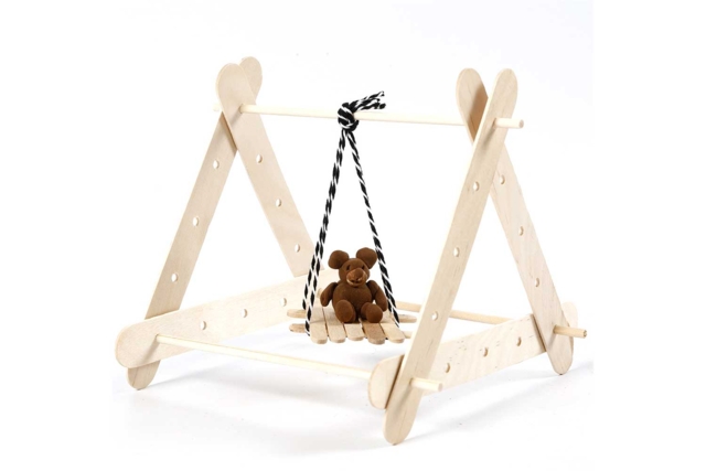 Wooden Sticks with Holes - 2 - Wooden Accessories - 10doigts.com - Accessoires en bois - 10doigts.fr