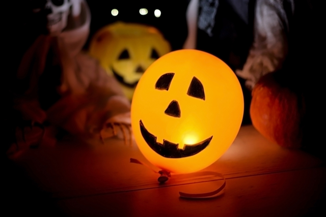 Round Balloons, Orange - 50 Pieces - 2 - Halloween Balloons - 10doigts.com - Ballons d'halloween - 10doigts.fr