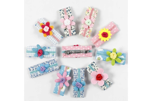 Satin Roses - 50 Pieces - 5 - Flower and Heart Embellishments - 10doigts.com - Embellissements fleurs et coeurs - 10doigts.fr