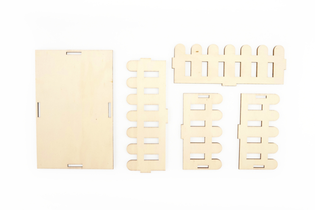 Wooden Assembly Barrier - 3 - Easter Decor Supports - 10doigts.com - Supports de Pâques à décorer - 10doigts.fr