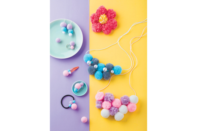 Pastel Colored Pom Poms - 120 Pieces - 2 - Craft Pom Poms - 10doigts.com - Pompons pour bricolage créatif - 10doigts.fr