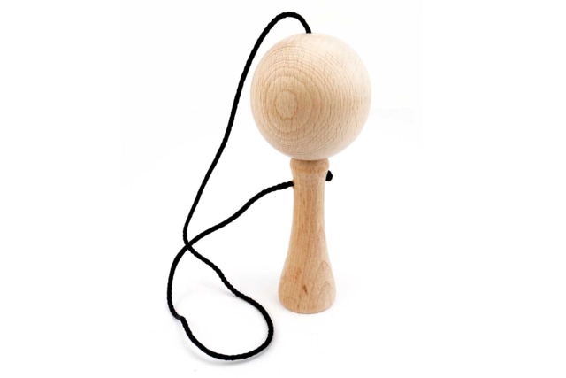 Wooden Bilboquet - Made in France - 1 - Wooden Games and Toys - 10doigts.com - Jeux et Jouets en bois à décorer - 10doigts.fr